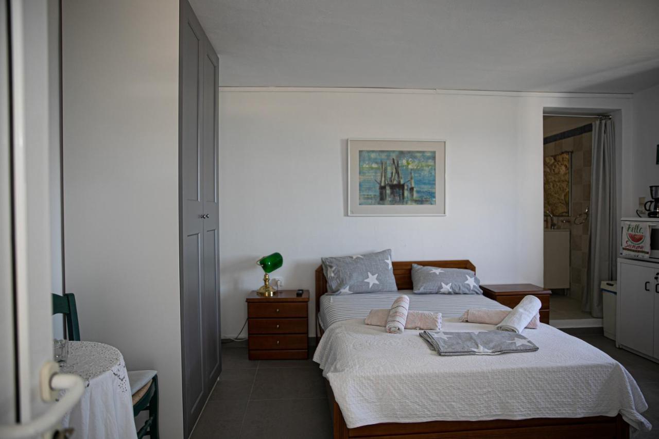 Pines & Sea Studio Agioi Extérieur photo